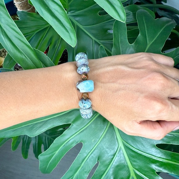 Calm ~ Grounding & Strength bracelet - Picture 2 of 7